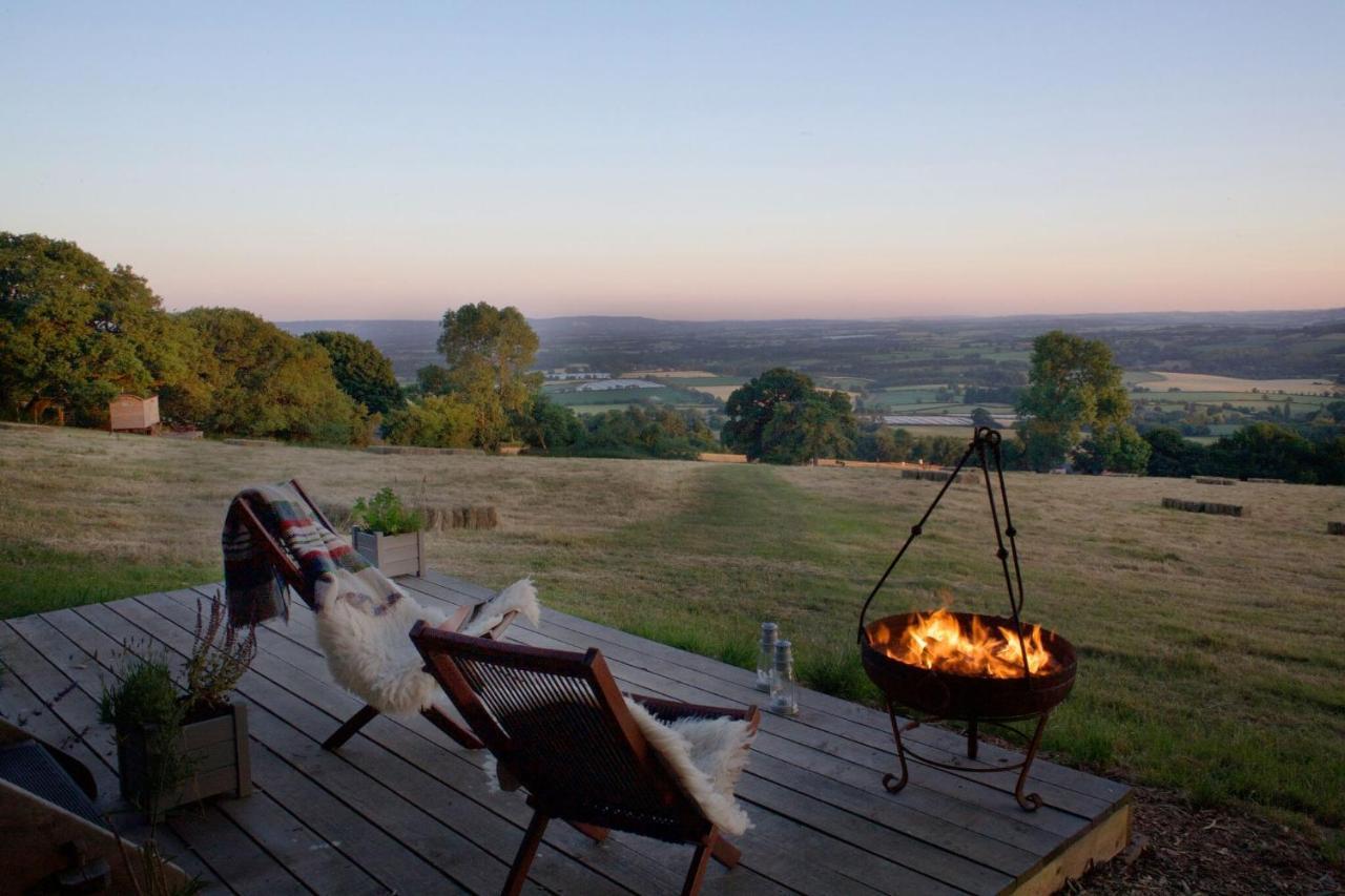 Tilbury Shepherd Huts With Hot Tubs Plus Holiday Cottages West Bagborough Exterior photo