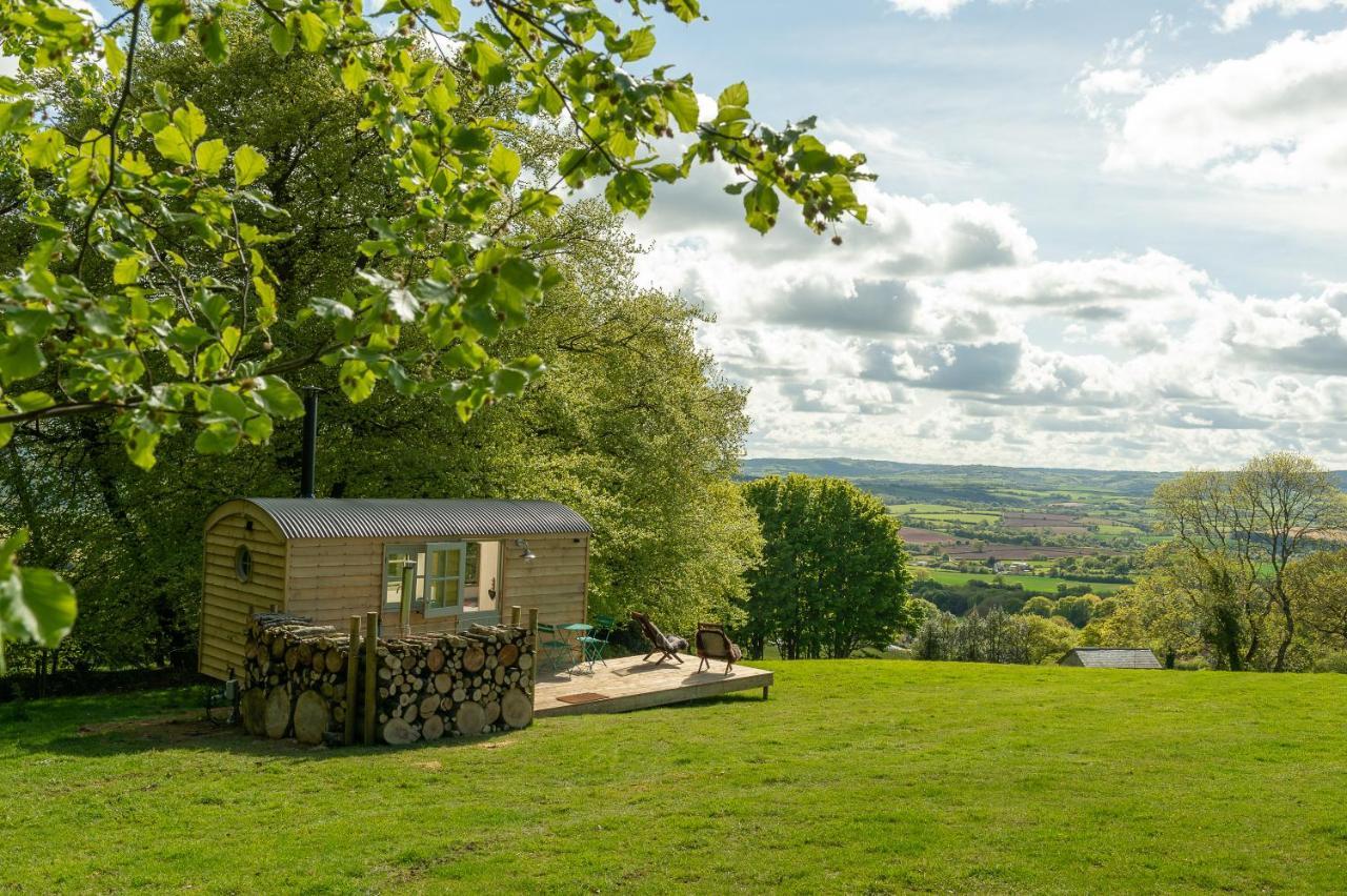 Tilbury Shepherd Huts With Hot Tubs Plus Holiday Cottages West Bagborough Exterior photo