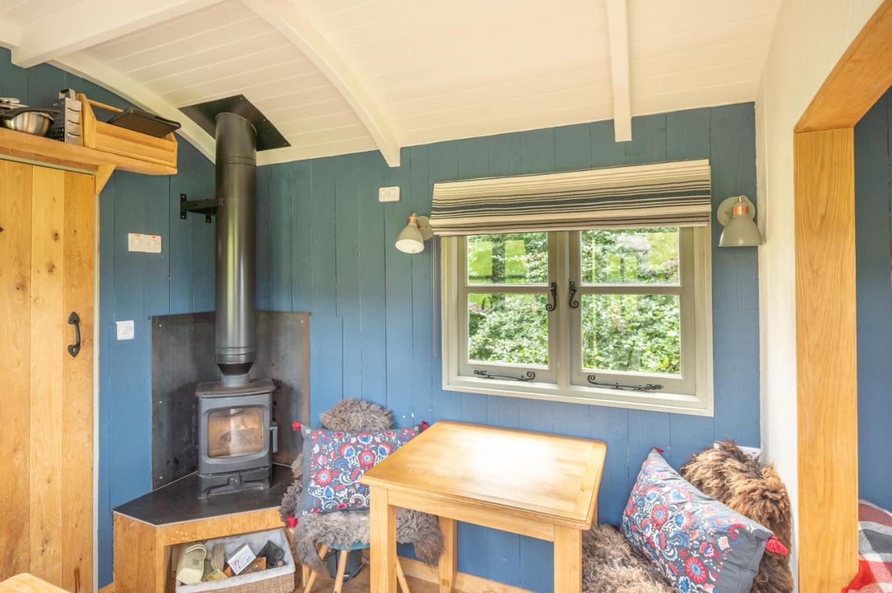 Tilbury Shepherd Huts With Hot Tubs Plus Holiday Cottages West Bagborough Exterior photo