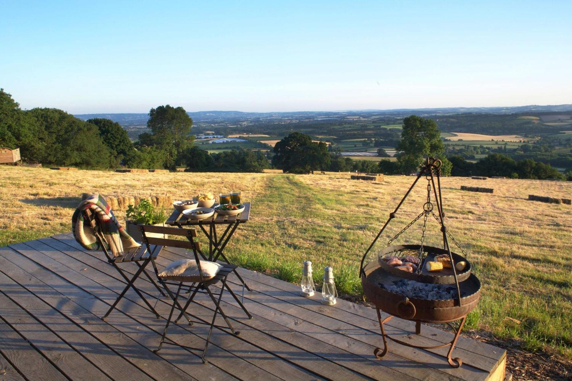 Tilbury Shepherd Huts With Hot Tubs Plus Holiday Cottages West Bagborough Exterior photo