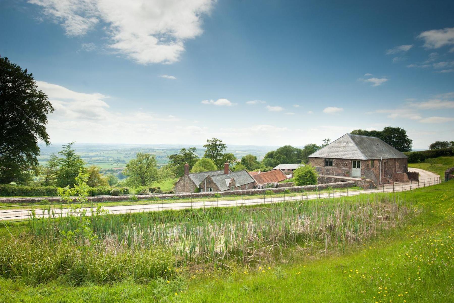 Tilbury Shepherd Huts With Hot Tubs Plus Holiday Cottages West Bagborough Exterior photo